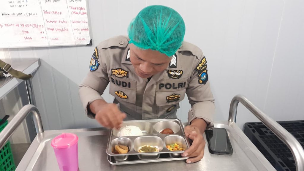 Food Safety Polres Lingga Wujudkan Makanan Bergizi yang Aman bagi 1.335 Penerima Manfaat