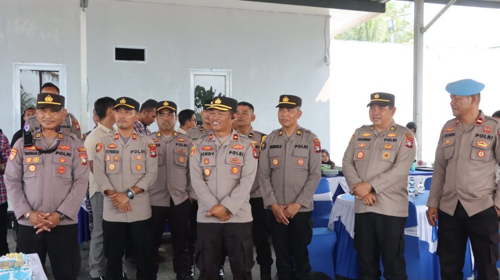 PERINGATI HUT KE-81 TNI AL, POLRES LINGGA PERKUAT SINERGITAS DAN SOLIDITAS TNI-POLRI